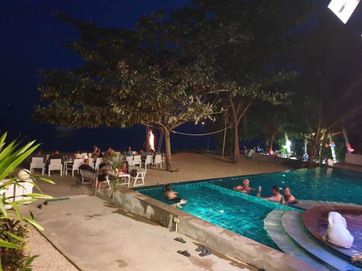 Baan Ampai Beach Hotel Hua Thanon  ภายนอก รูปภาพ