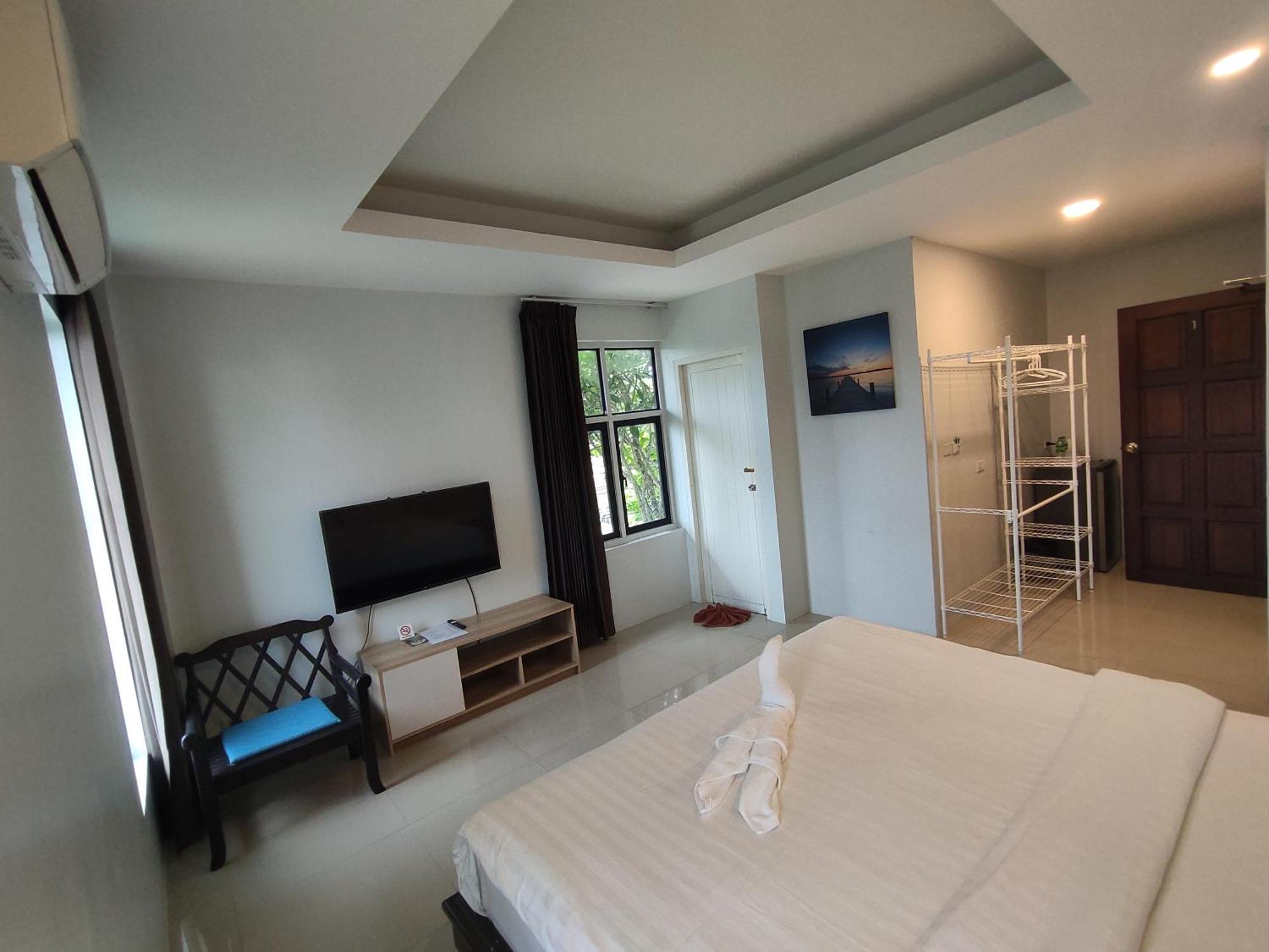 Baan Ampai Beach Hotel Hua Thanon  ภายนอก รูปภาพ
